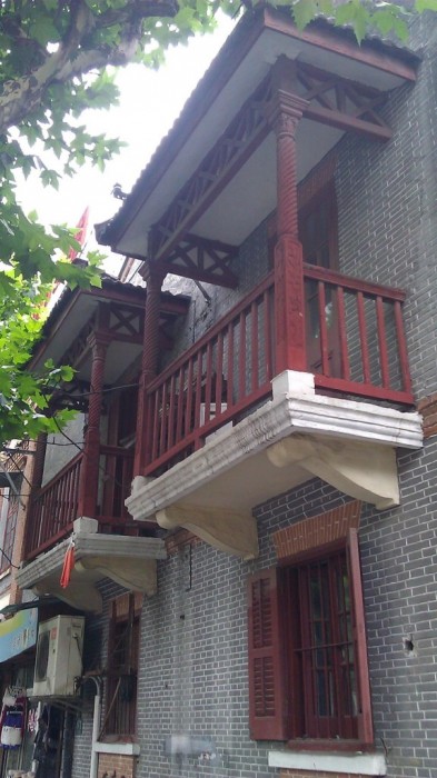 Rare Balcony Typology in Jing'an District, July 2011